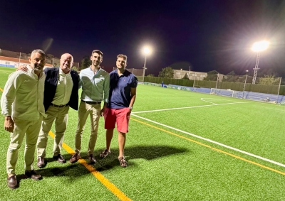 El Campo de Fútbol Ciudad de Antequera estrena nueva iluminación LED gracias a una inversión municipal de 38.500 euros