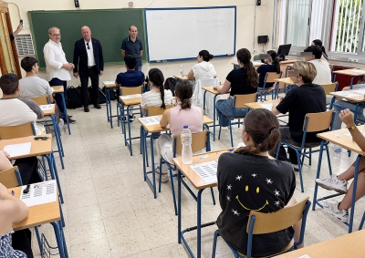 El alcalde Manolo Barón visita el IES José María Fernández en el inicio de la PEvAU 2025 que comienza hoy martes 3 de junio