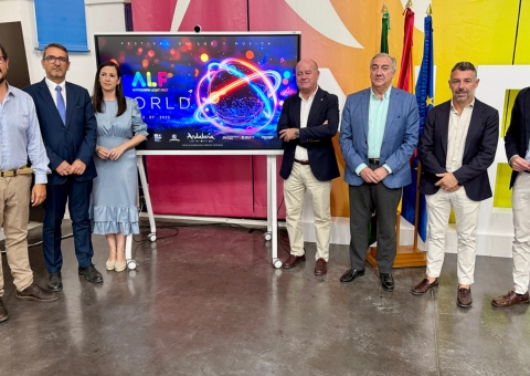 Presentado el Antequera Light Fest 2025 que convertirá la ciudad en un viaje lumínico y musical alrededor del mundo bajo el lema '...
