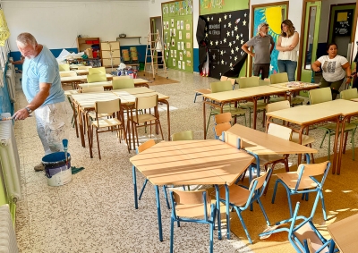 El Ayuntamiento de Antequera avanza ya en un 75% las labores de mantenimiento en colegios públicos durante el verano